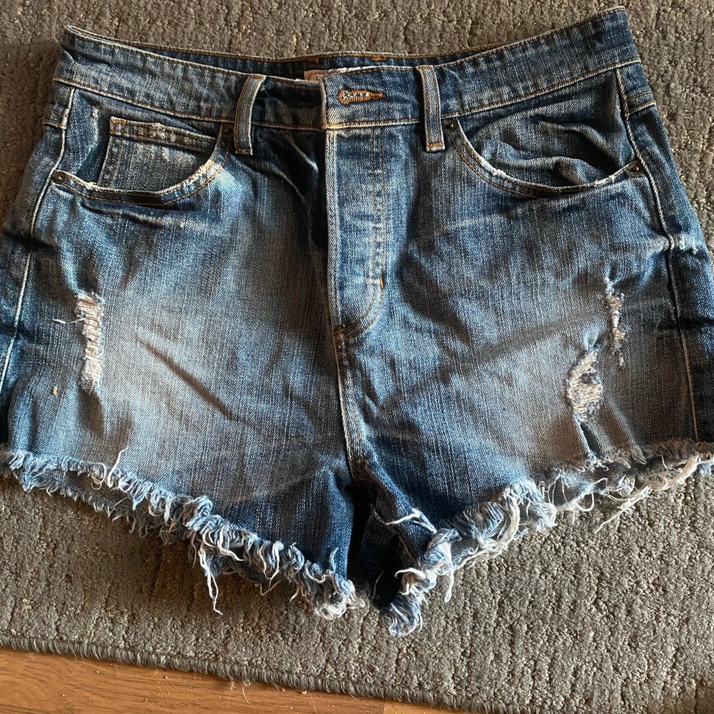 Guess shorts
